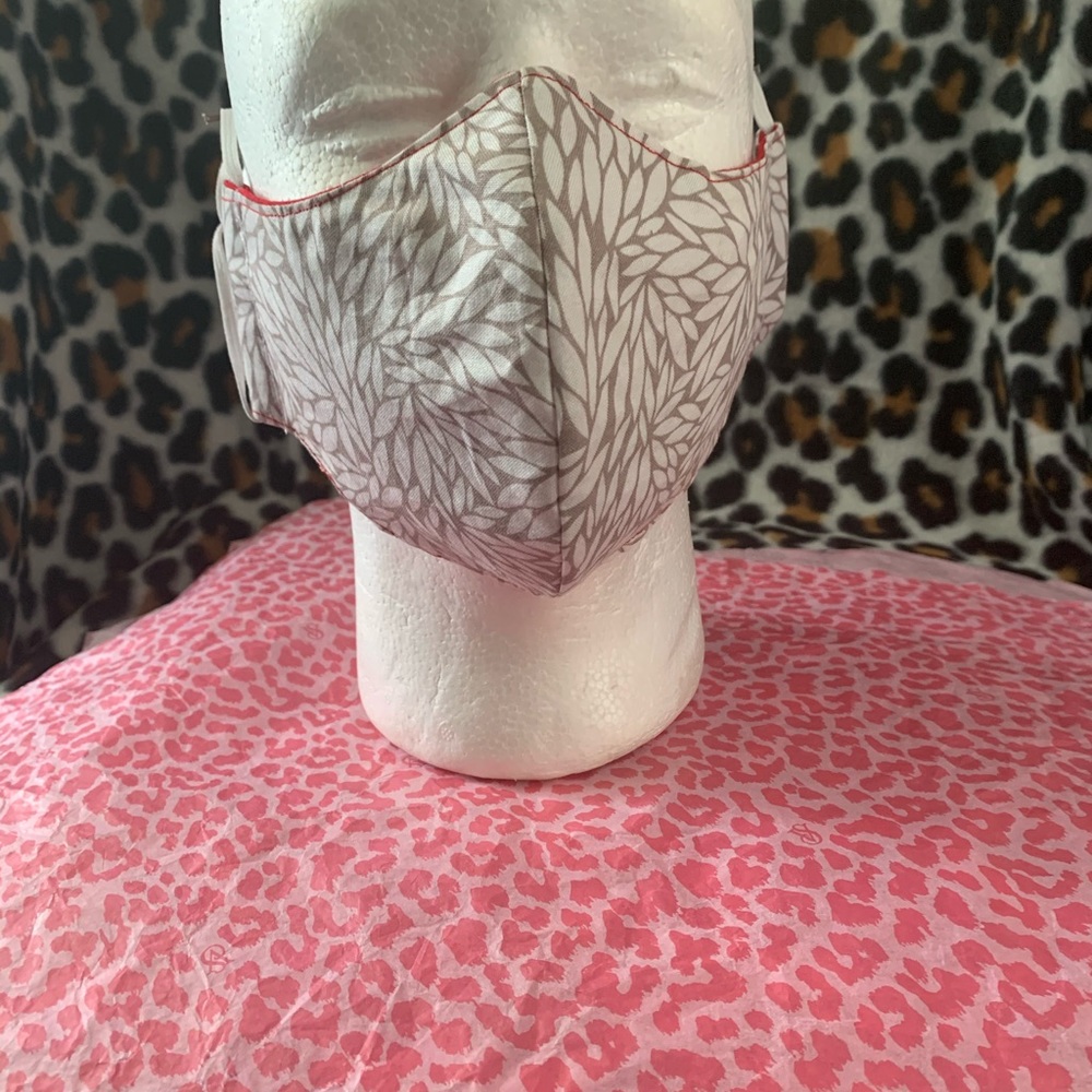 Face mask - Picture 2 of 4